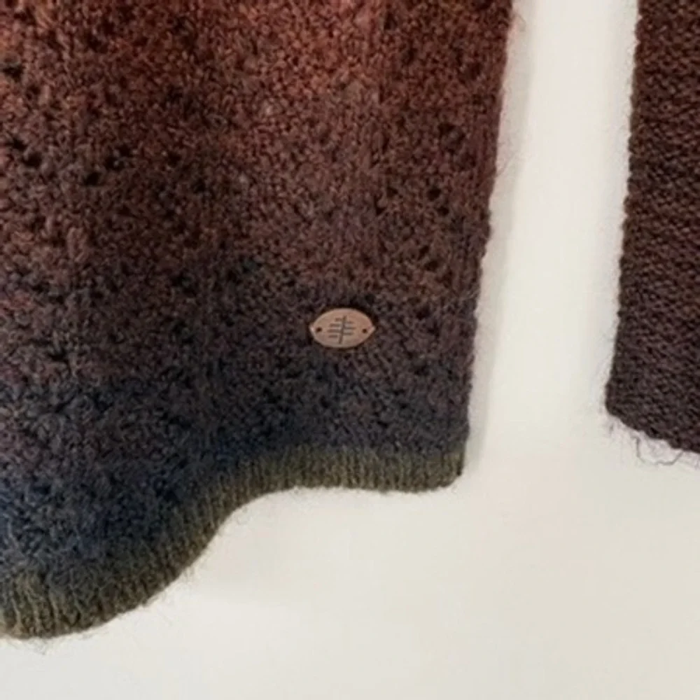 Royal‎ Robbins Ombre Burgundy Open Knit Cowl Neck Sweater Size S